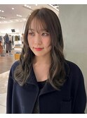 ロングヘアフェイスレイヤーブリーチなし透けカラーグレージュ