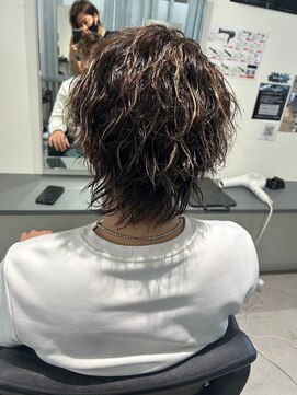 メンズサロン キング 高槻店(Men’s salon K!ng) 波巻きツイストスパイラルパーマ/フェザーパーマ/眉毛/メンズ