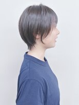 モリオ(morio)&nbsp;＊丸みショート前下がりショートボブ大人ショートボブオリーブ