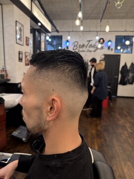 ブロートーキョーバーバーショップ 神田店(Bro Tokyo BARBERSHOP) スキンフェードスタイル