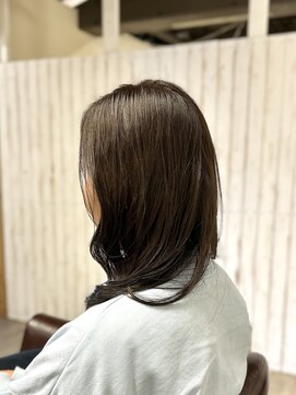 アンプリュス リアン(1+ Unplus lien) スパイラルパーマウェーブヘア暗髪グレージュカラー