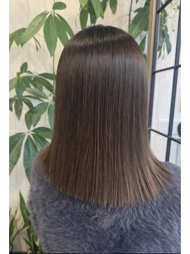 ヘアーデザインフアリ(Hair design fuari) グレージュカーキ