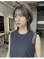 イマ(ima)&nbsp;透け感グレージュ×小顔ウルフカット