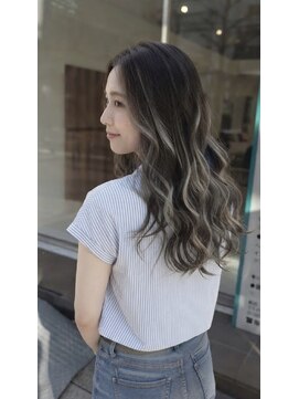 アッシュ 川崎店(Ash) バレイヤージュ　ミルクティー