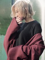 ネフ(NeF)&nbsp;切りっ放しにニュアンス束感のボブ