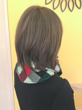 プライベートルーム PrivateRoom 透明感を引き出すたっぷりレイヤーミディ♪