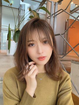 ロンド ストラーダ 心斎橋(Lond strada) ショート×ハイライト白髪ぼかし×マチルダボブ[心斎橋]