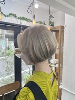 リッカ(RICCA)&nbsp;【ハイトーンデザインカラー】ホワイトベージュ×グリーン☆