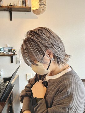 ヘアスペース クレール(hair space clair) 【clair 清水恭平】20代30代40代　ウルフショート　横顔美人