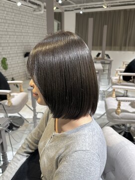 アイノアテネット(AInoa TENET) 柔らかさのあるオリーブベージュ/髪質改善