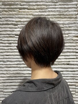 ビス リアン 川口店(Vis lien) 20代30代40代前下がりストレート小顔補正立体カット