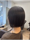 前下がり　20代ボブ　ボブ大阪　地毛風ストレート　縮毛