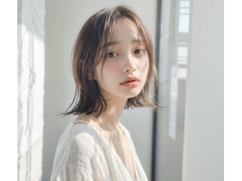 ルック(Look)の写真/シンプルな内装でリラックスできる上質な店内☆