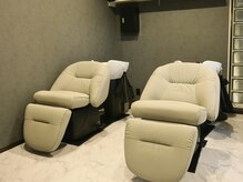 ボクノ 柏店(bokuno)の雰囲気（首だけでなく頭も支えてくれてリラックス出来るシャンプーブース）