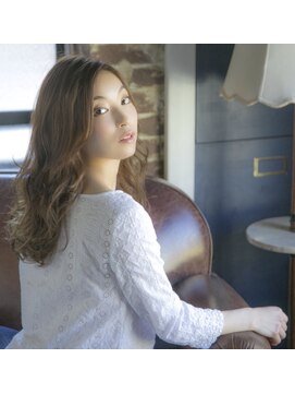 ロンド ストラーダ 心斎橋(Lond strada) セクションカラーペールベージュ