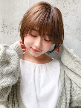 キリ 表参道(kyli) 前下がりスリークボブローライトデザインカラー厚めバング　桐山