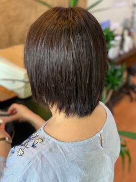 アークスヘアー ダークべージュスタイリング簡単♪小顔見せ☆丸みショート