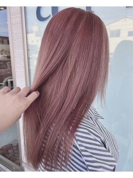 ルシール バイ アリア(Lucir by aria) ホワイトピンクカラー♪