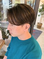 ザ ラボ アングゥ(The Labo ungu) センターパート/ハイライト/マッシュショート