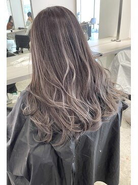 エイト 神戸三宮店(EIGHT) 【外国人風】プリンが気にならないバレイヤージュスタイル♪