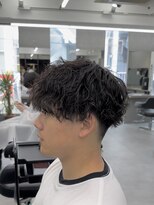 オーバルバイアピッシュ(OVARL by apish) ツイスト波巻きパーマ縦落ちスパイラルパーマフェードカット