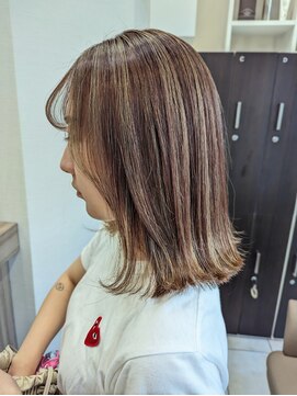 アッシュ 西葛西店(Ash) 外ハネミディアム×ミルクティーベージュハイライト