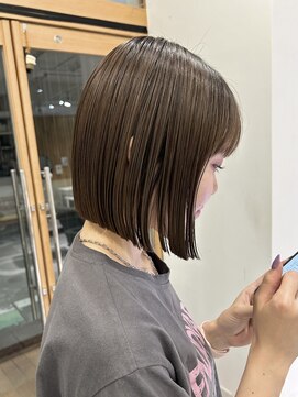 ネオリーブウリ 二子玉川店(Neolive uri) カールセミディシアーカラーレイヤーカット《二子玉川》