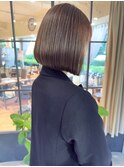 透明感ベージュ×ボブ