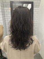 レガーレ(Legare) ミディアムレイヤーパーマ