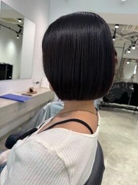 ビブ(VIV) 顎下3センチ切りっぱなしボブ