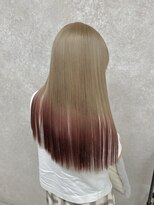 ミニム ヘアー(minim hair)&nbsp;【minim×しゅんと】ミルクティーベージュ×ピンクレッド