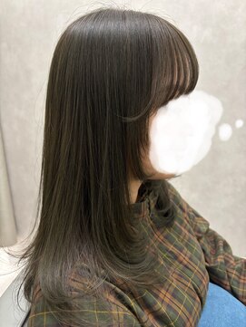 ロウ 札幌(ROW) 。オリーブベージュ／レイヤーカット/似合わせカット