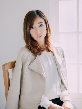 ソーホーニューヨーク 春日部店(SOHOnewyork) ふわミディ×インナーカラー