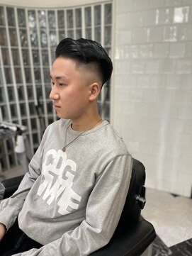 メリケンバーバーショップ フクオカ(MERICAN BARBERSHOP FUK) 本格スキンフェードバーバースタイル