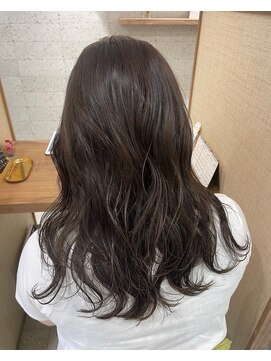 エイミー バイ ハセ(Aimee by HASE) 30代40代/大人レイヤーカット×カーキグレージュ/アースカラー