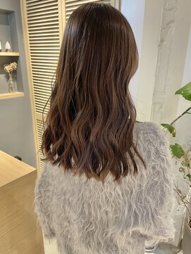 コフィー バイ メルト 吉祥寺(cofy by melt) 【松本咲花】冬カラーくすみベージュ韓国風ロング/グレージュ