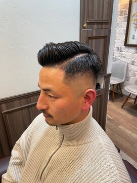 ミリオンバックス 神田店(Million Bucks) スパイキーショート/スペインカール<理容室>[メンズ/床屋/神田]