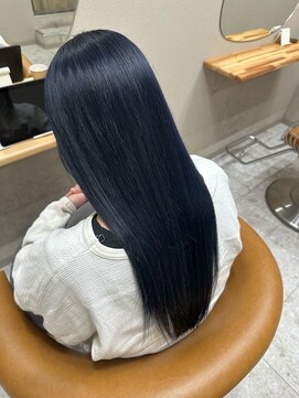 シカ 神戸三宮元町店(Cica) ブルー ネイビーブルー ブルーブラック 髪質改善 三ノ宮