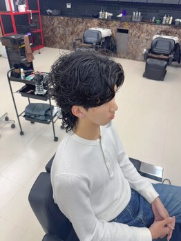 ロイヤル 相馬店(ROYAL)の写真/【特殊パーマもお任せ◎】再現性の高いパーマが人気♪乾かすだけでキマるメンズパーマはリピーター続出☆