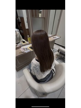 レブリィゼンコー イオンモール多摩平の森店(Reverie ZENKO) 艶カラー