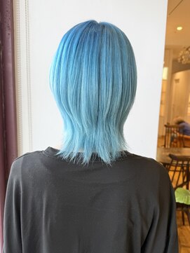 ルッツ(Lutz. hair design) 【髪質改善ブリーチ】ライトブルー【千代田彩夏】8/3