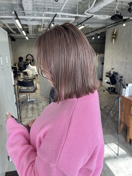 エラ(ere) ピンクベージュ ミルクティーピンク ピンクグレージュ ボブ