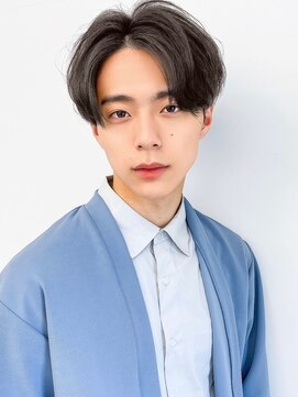 Men’s hair MUNi 恵比寿［メンズ/MENS/メンズカット/メンズパーマ] 毛流れセンターパート