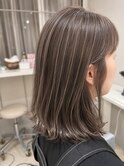 大人ハイライトプラチナベージュ