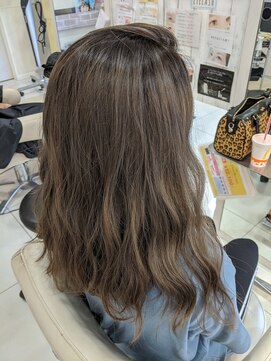 ラ ブーケ 大垣店(La Bouquet) ハイライトバレイヤージュ