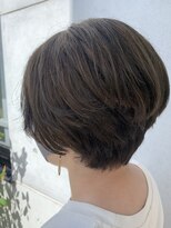 ハナ ビューティーヘアー(hana.) 襟足すっきり小顔ショートボブ