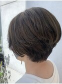 襟足すっきり小顔ショートボブ