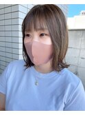 外ハネ×明るめオリーブ