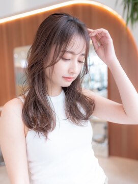 メゾンバイハバナ(maison by HAVANA) 20代30代大人かわいい斜めバングデザインカラーシルキーベージュ