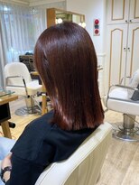 ネオリーブ チロル 横浜西口店(Neolive CiroL.)&nbsp;ディープレッド 暖色カラー レイヤーボブ 横浜